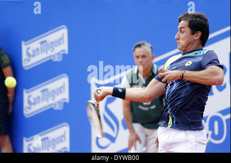 Barcelona, Spanien. 25. April 2014. BARCELONA-Spanien-25 April: Nicolas Almagro im 1/4 Finale match zwischen Rafael Nadal und Nicolas Almagro, für Barcelona Open Banc Sabadell, 62 Trofeo Conde de Godo, gespielt an der Tennis-RC-Barcelona am 25. April 2014. Foto. Joan Valls/Urbanandsport/Nurphoto Credit: Joan Valls/NurPhoto/ZUMAPRESS.com/Alamy Live-Nachrichten Stockfoto