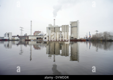 Berlin, Deutschland, Zementwerk an der Spree Stockfoto