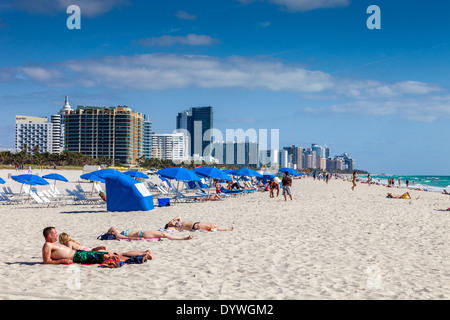 South Beach und die Skyline der Stadt, Miami, Florida, USA Stockfoto