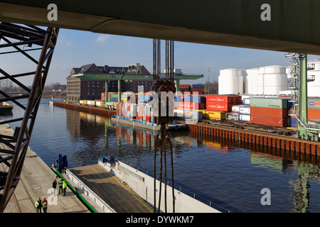 Berlin, Deutschland, Blick auf den Container terminal West Harbour Stockfoto