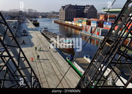 Berlin, Deutschland, Blick auf den Container terminal West Harbour Stockfoto