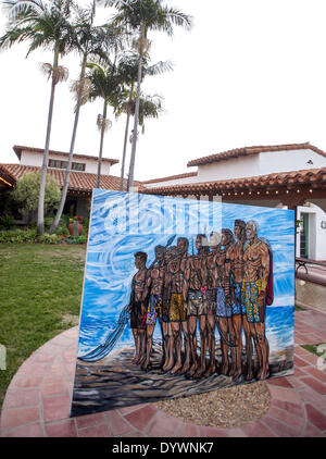 San Clemente, Kalifornien, USA. 10. April 2014. Diese 6 x 8 Acryl Gemälde von Joshua Paskowitz war Donnerstag Abend. Das Gemälde, mit dem Titel '' Dynasty Warriors, '' zeigt die Paskowitz Jungs an der Seite ihres Vaters, Doc Paskowitz. Die Casa Romantica Cultural Center und Gärten gehostet Dorian "Doc" Paskowitz mit seiner Darstellung des '' Aloha Doc: Rezepte für eine Surf-Lifestyle, '' am Donnerstagabend. Die Surf-Legende gemacht eine besondere Reise nach San Clemente aus seiner Heimat in Hawaii für die Veranstaltung, als er über alte San Onofre aus den 1930er Jahren sprach. (Kredit-Bild: © David Bro/ZUMAPRESS Stockfoto