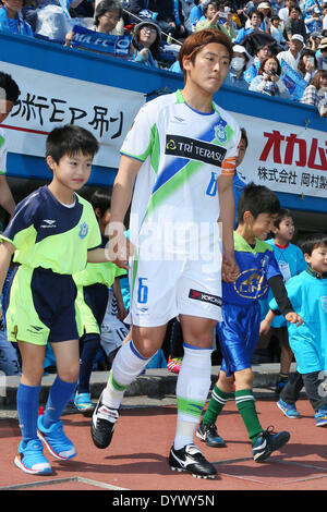 Shonan Bellmare NHK Spring Mitsuzawa Fußballstadion, Kanagawa, Japan. 26. April 2014. Ryota Nagaki (Bellmare), 26. April 2014 - Fußball /Soccer: 2014 J.LEAGUE Division 2 zwischen Yokohama FC 1-3 im Shonan Bellmare NHK Spring Mitsuzawa Fußballstadion, Kanagawa, Japan. © Yohei Osada/AFLO SPORT/Alamy Live-Nachrichten Stockfoto