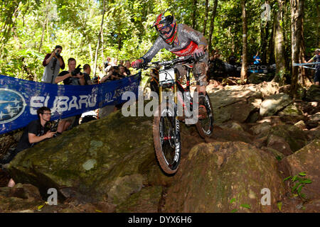 Cairns, Australien. 26. April 2014. Greg Minnaar in Südafrika während der Mens Elite downhill-Rennen bei der UCI Mountain Bike World Cup in Smithfield Regenwald und Cairns. Bildnachweis: Aktion Plus Sport/Alamy Live-Nachrichten Stockfoto