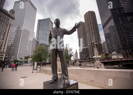 IRV Kupcinet Denkmal am Riverwalk in Chicago, IL. Stockfoto