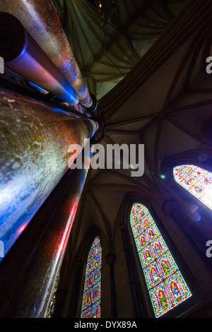 Farbige Glasfenster in das Innere der Kathedrale von Lincoln, Lincolnshire England UK Stockfoto