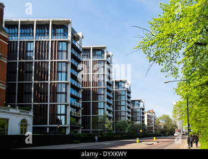 One Hyde Park-Mehrfamilienhäuser in Knightsbridge London Vereinigtes Königreich Stockfoto