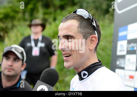 Cairns, Australien. 27. April 2014. Sieger BMC Mountainbike Racing Team-Fahrer Julien ABSALON von Frankreich während der Mens Elite Cross Country Rennen bei der UCI Mountain Bike World Cup in Smithfield Regenwald und Cairns. Bildnachweis: Aktion Plus Sport/Alamy Live-Nachrichten Stockfoto