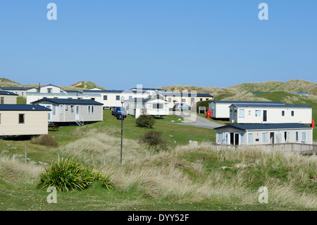 Dünenwanderungen Sands Holiday Park am Perranporth in Cornwall, Großbritannien Stockfoto