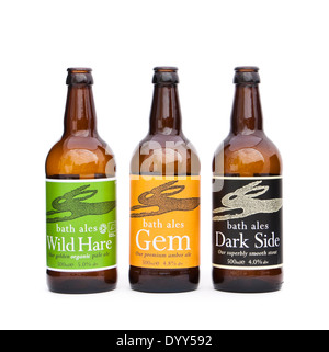 Sammlung von Bath Ales, einer Brauerei in Warmley in der Nähe von Bristol, UK. Hier sind "Wilde Hase", "Juwel" und "Dunkle Seite". Stockfoto