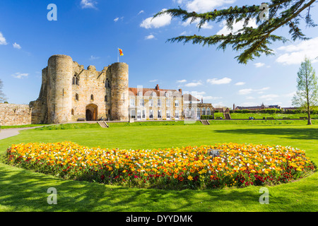 Tonbridge Castle im Frühling Stockfoto