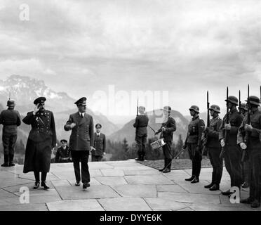 Adolf Hitler mit Boris III von Bulgarien auf dem Berghof Stockfoto