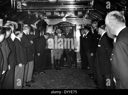 Adolf Hitler mit Diplomaten Stockfoto