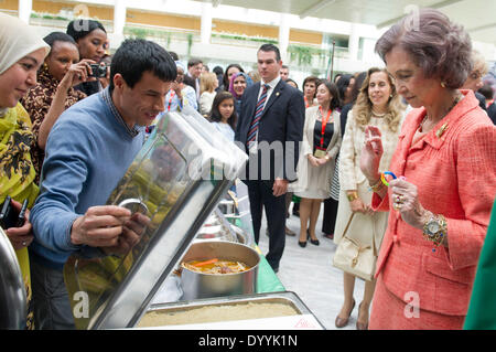 Madrid, Spanien. 26. April 2014. Königin Sofia von Spanien besucht "International Association of Diplomats in Spanien" Charity Kermes Einweihung am 26. April 2014 in Madrid, Spanien. / Picture Alliance © Dpa/Alamy Live-Nachrichten Stockfoto