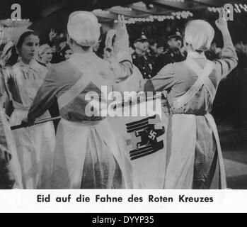 Rotes Kreuz Krankenschwestern nehmen den Eid der Treue an dem Rote Kreuz Stockfoto