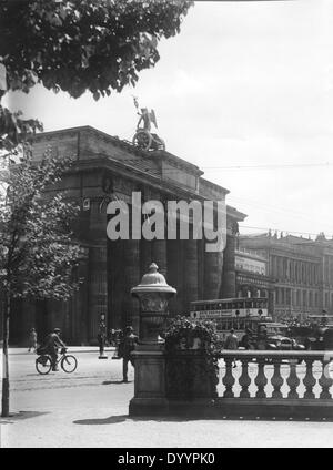 Brandenburger Tor in Berlin, 1935 Stockfoto