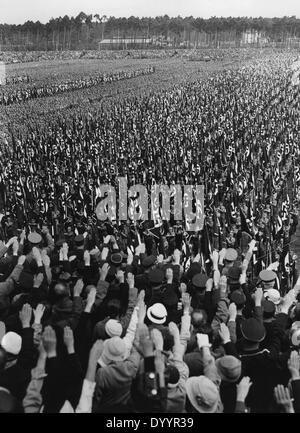 Masse Ralley auf dem Zeppelinfeld in Nürnberg, 1933 Stockfoto