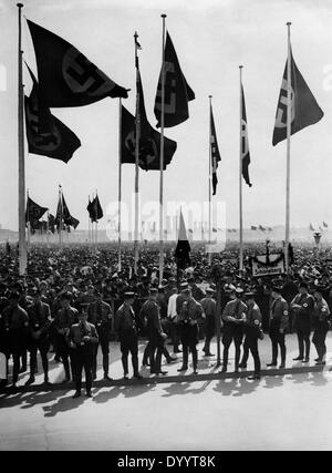 SS-Männer Barriere-Dienst auf dem Berlin Tempelhofer Feld, 1934 Stockfoto