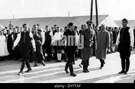 Bessarabina deutschen werden von der SS Race und Abrechnungsstelle, untersucht 1940 Stockfoto