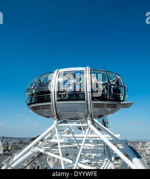 London Eye oder Millennium Wheel in London Vereinigtes Königreich Stockfoto