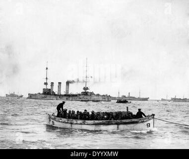 Deutsche Truppen auf dem Weg zu den besetzten Insel Oesel, 1917 Stockfoto