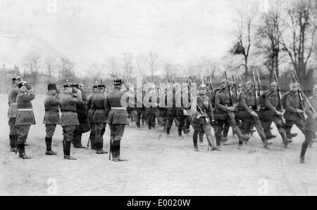 Einführung von Prinz Oemer Faruk in das türkische Militär, 1911 Stockfoto