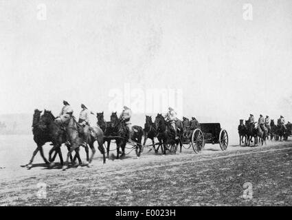 Türkische Batterie während einer Parade, 1915 Stockfoto
