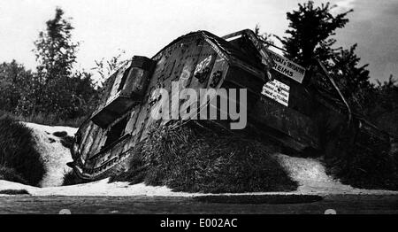 Britischer Panzer "Lotte" an der Westfront des ersten Weltkriegs Stockfoto