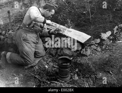 Soldat Gravur Inschriften, 1915 Stockfoto