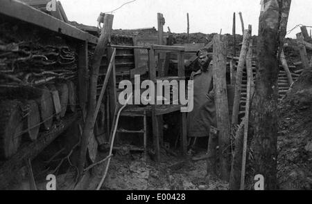 Deutsche Artillerie Soldaten an der Westfront des ersten Weltkriegs Stockfoto