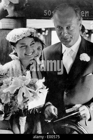 Die Hochzeit von Curd Jürgens und Eva Bartok in Schliersee, 1955 Stockfoto