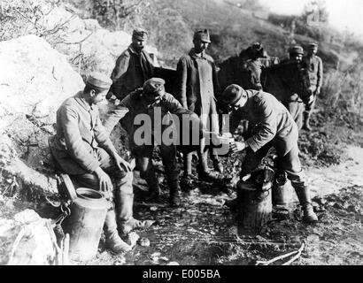 Deutsche Soldaten in den makedonischen Bergen, 1917 Stockfoto