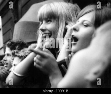 Fans der Beatles in Kopenhagen, 1964 Stockfoto