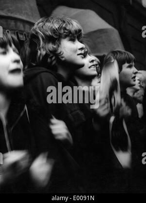 Fans der Beatles in Kopenhagen, 1964 Stockfoto