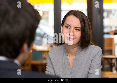 Lächelnd Abendessen paar bar Business Liebe weiblich Stockfoto