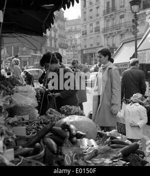 Markt an der Rue Mouffetard in Paris, 1967 Stockfoto