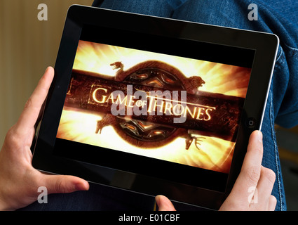 Gerade "Game of Thrones" auf ein Apple iPad Tablet-computer Stockfoto