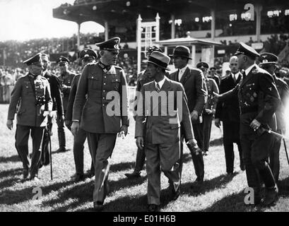 Werner von Blomberg und Joseph Goebbels an der Horner Rennbahn in Hamburg-Horn, 1935 Stockfoto