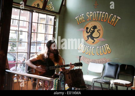 New Orleans, USA. Die gefleckte Katze Musik Club Frenchmen Street Stockfoto