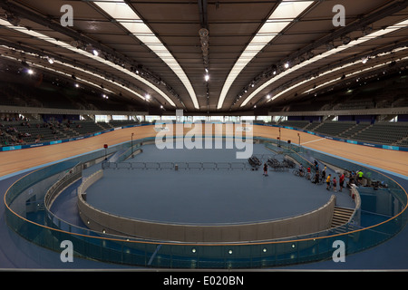 Innenansicht der Lee Valley Velopark, in der Queen Elizabeth II Olympic Park Stratford, London. Stockfoto