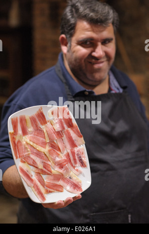 Jamon Iberico im Hotel Restaurante Carvajal, Torrejon el Rubio, Cáceres, Extremadura, Spanien, Europa Stockfoto