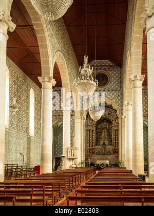 Hauptschiff der Kirche von Santa Maria de Marvila, Sanatrem Stockfoto