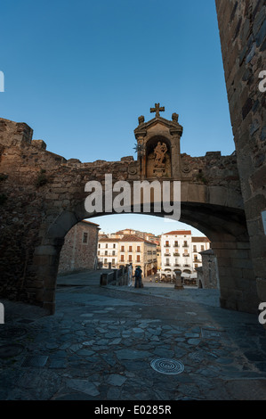 Arco De La Estrella, Cáceres, Extremadura, Spanien, Europa Stockfoto