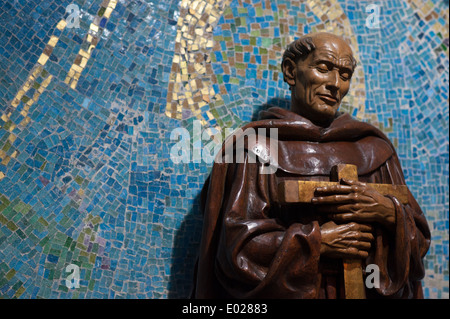 San Pedro de Alcantara-Statue an der El Palancar Convent Pedroso de Acim, Cáceres, Extremadura, Spanien, Europa Stockfoto