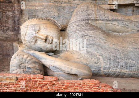 Liegender Buddha, Gal Vihara, UNESCO-Weltkulturerbe, Polonnaruwa, North Central Province, Sri Lanka Stockfoto