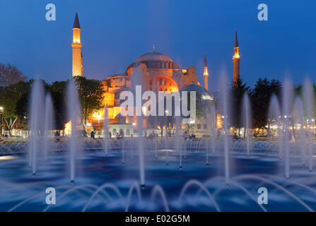 Hagia Sophia, Ayasofya, Sultanahmet Park, Brunnen in Sultanahmet, Istanbul, Europäische Side, Türkei Stockfoto