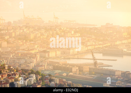 Luftaufnahme von Triest, Italien. Stockfoto