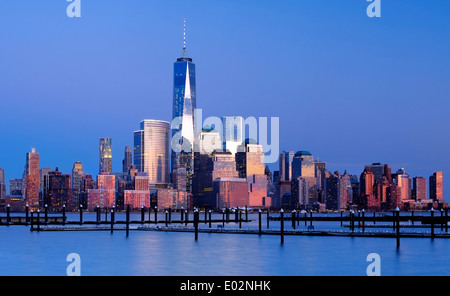 Skyline von New York gesehen über den Hudson River, New York, USA Stockfoto