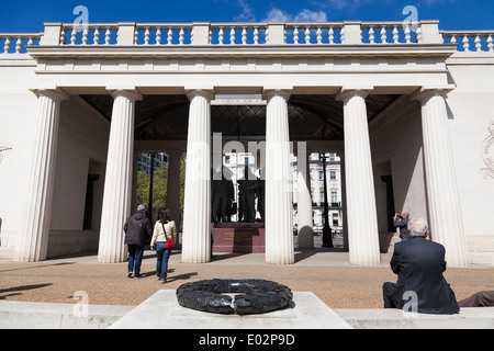 Bomber-Befehl-Denkmal in Green Park in London. Stockfoto