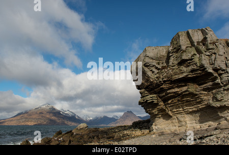 Elgol auf Loch Scavaig Insel von Skye, Black Cuillin Berge in der Ferne. Inneren Hebriden, Schottland Stockfoto